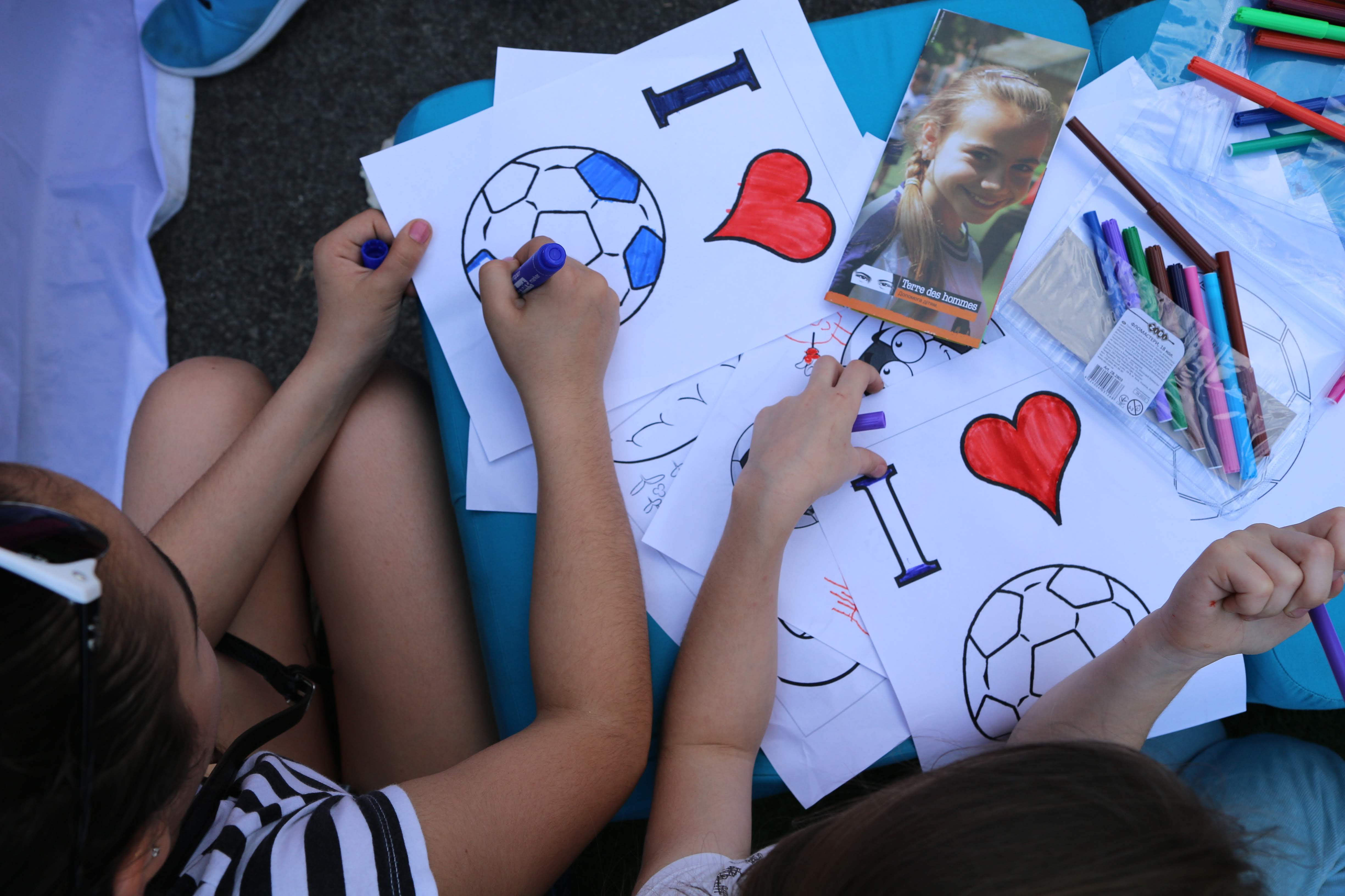 [Ukraine] Promoting children's rights and sports benefits for children at UEFA Champions Festival